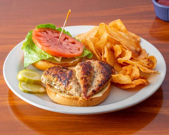 Kiwis Pub and Grill photo 3