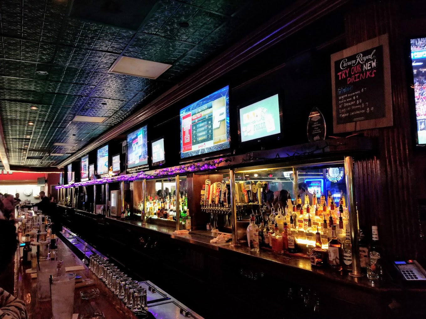The Revolution Darts and Billiards Springfield photo 3