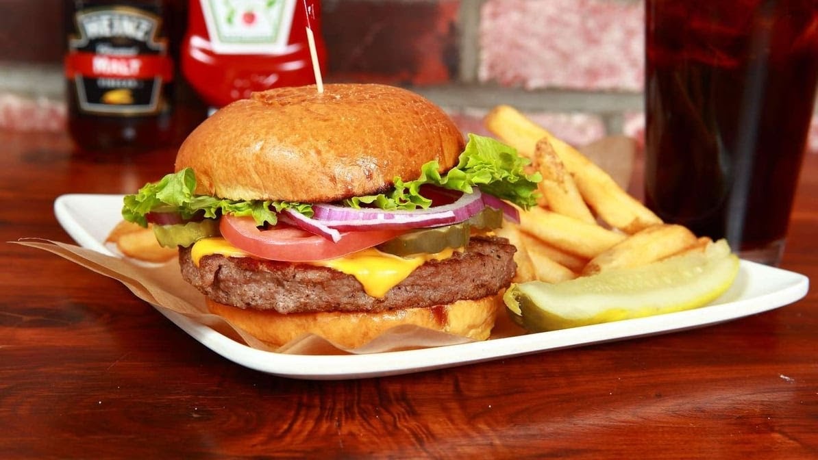 Zooky's Sports Tavern photo 2