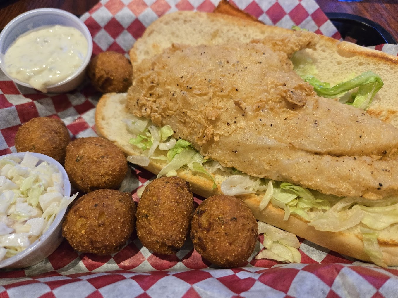 O'Quigleys Seafood Steamer & Oyster Sports Bar photo 2
