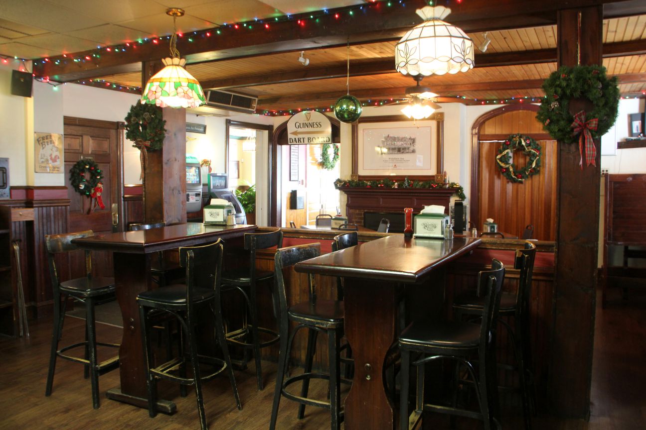 Whistlers Inn