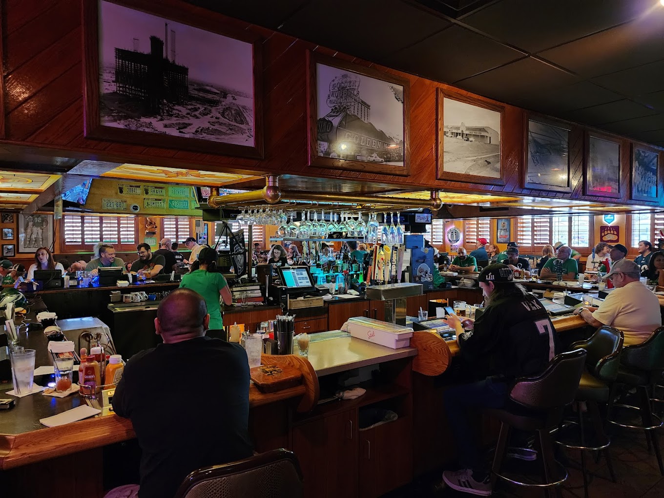 Torrey Pines Pub