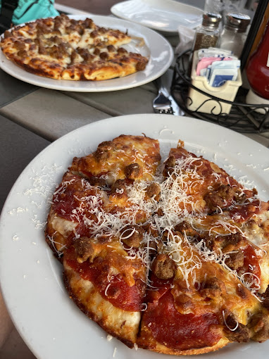 Boston's Pizza Restaurant & Sports Bar photo 2