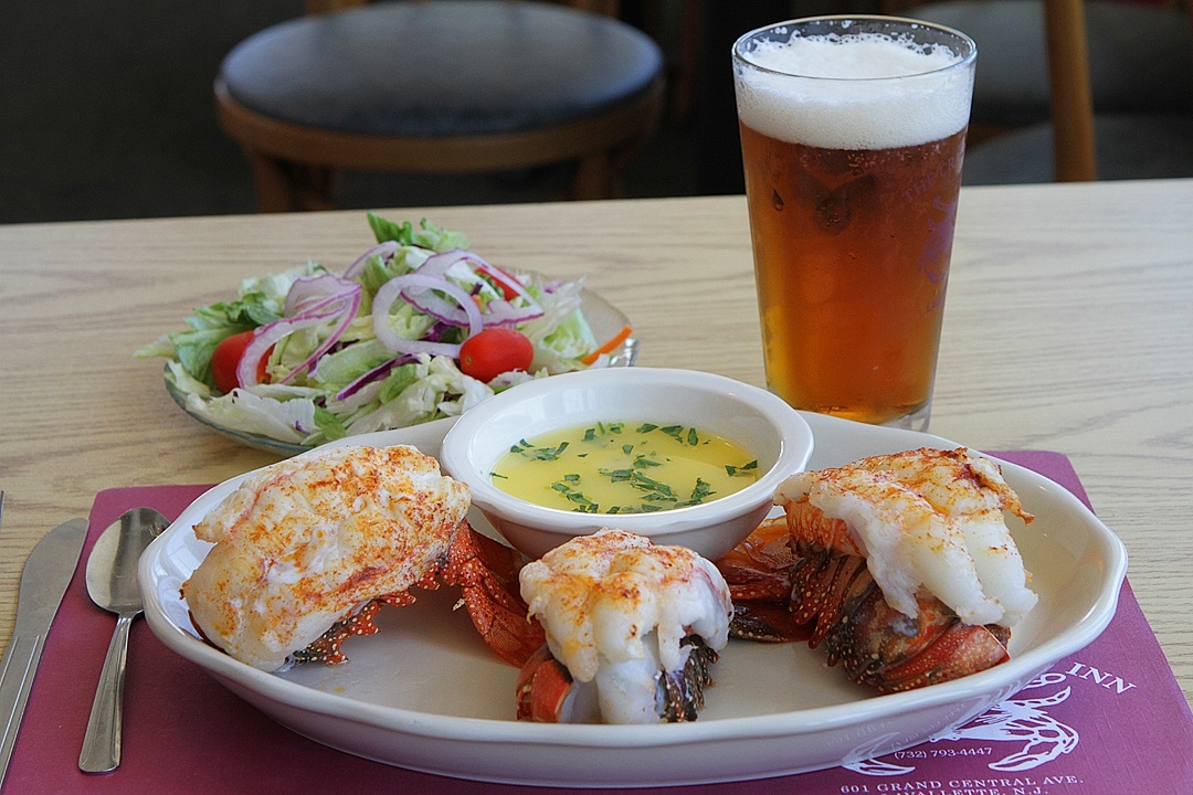 Crab's Claw Inn