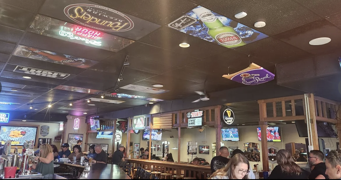 Effingbar and Grill photo 4