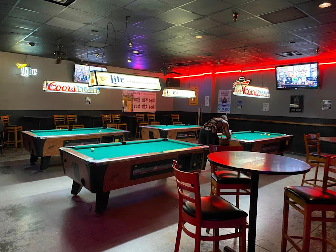 Sportsline Bar & Grill photo 2