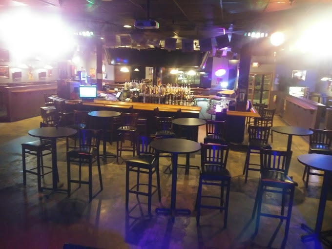 Sportsline Bar & Grill photo 3