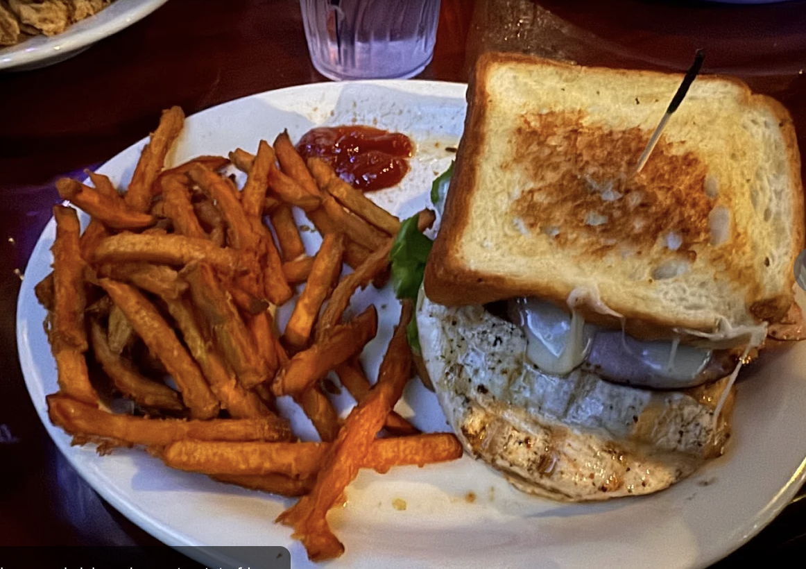 Tailgators Pub & Grill Magnolia photo 8