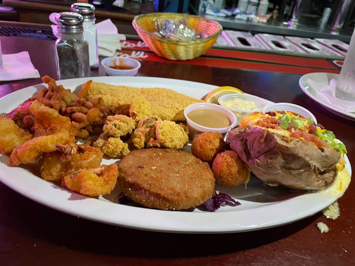 Ernie's Seafood Restaurant photo 2
