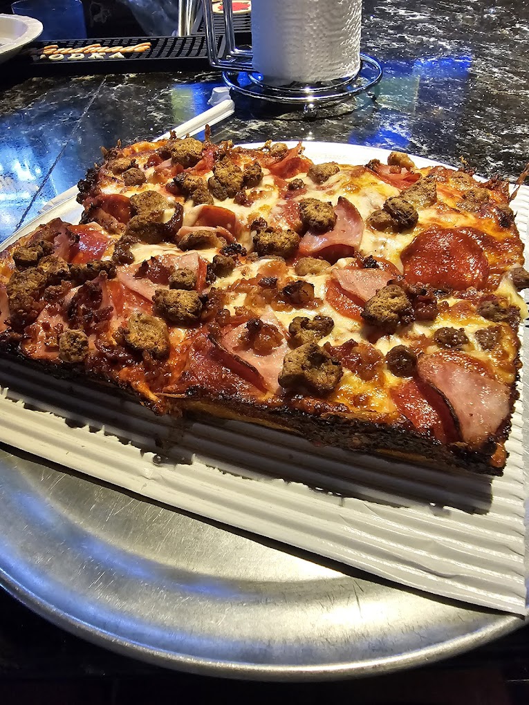 Jet's Pizza  Farragut photo 2