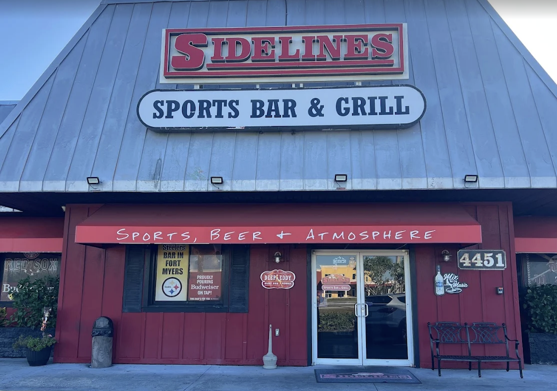 Sidelines Sports Bar and Grill photo 4