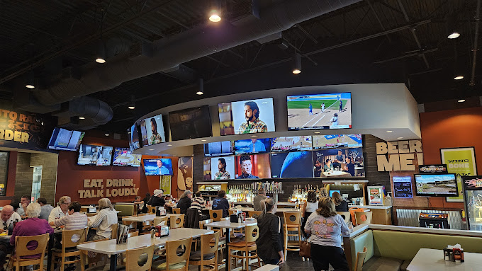 Buffalo Wings & Rings Fort Myers