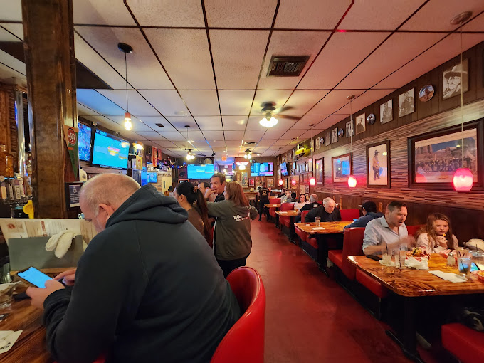 Longhorn Bar & Grill photo 3