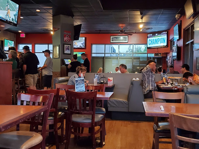 Oggi's Sports Brewhouse Pizza Del Mar photo 3