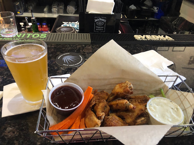 Harry's Sports Bar & Grill photo 2
