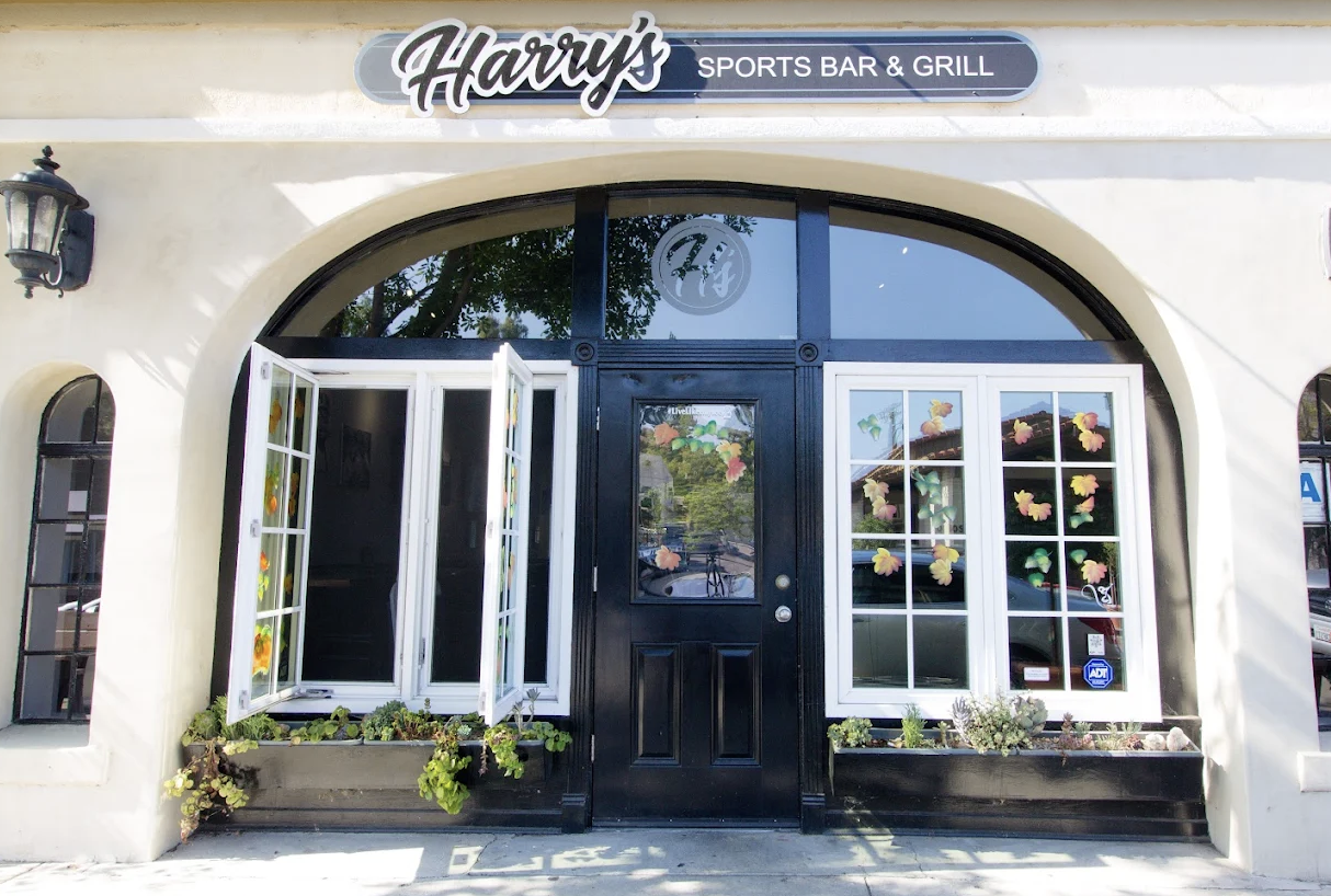 Harry's Sports Bar & Grill photo 4