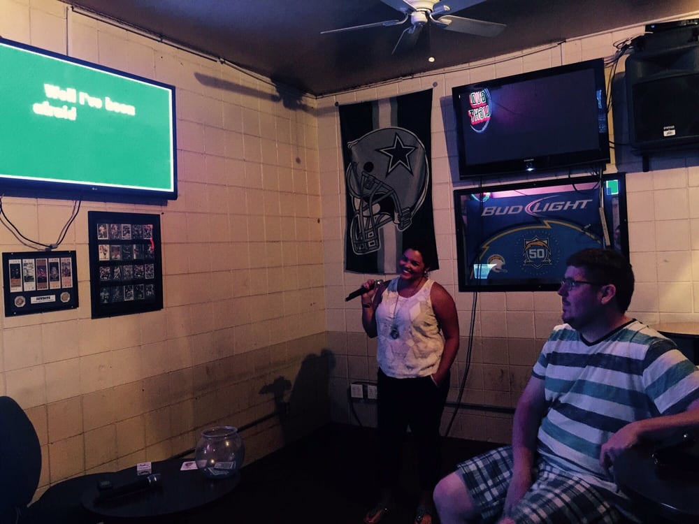 Carriage house Cockails and karaoke photo 2
