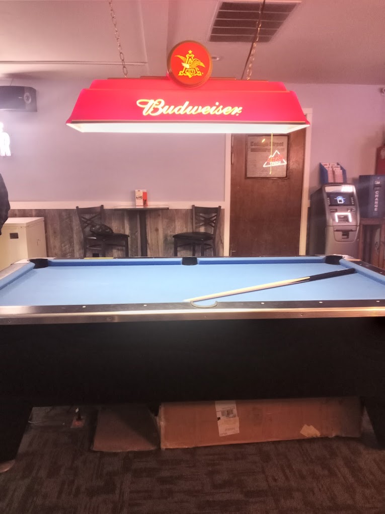 Grumpy's Bar and Grill
