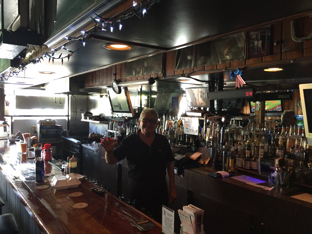 Crickets Pub photo 2