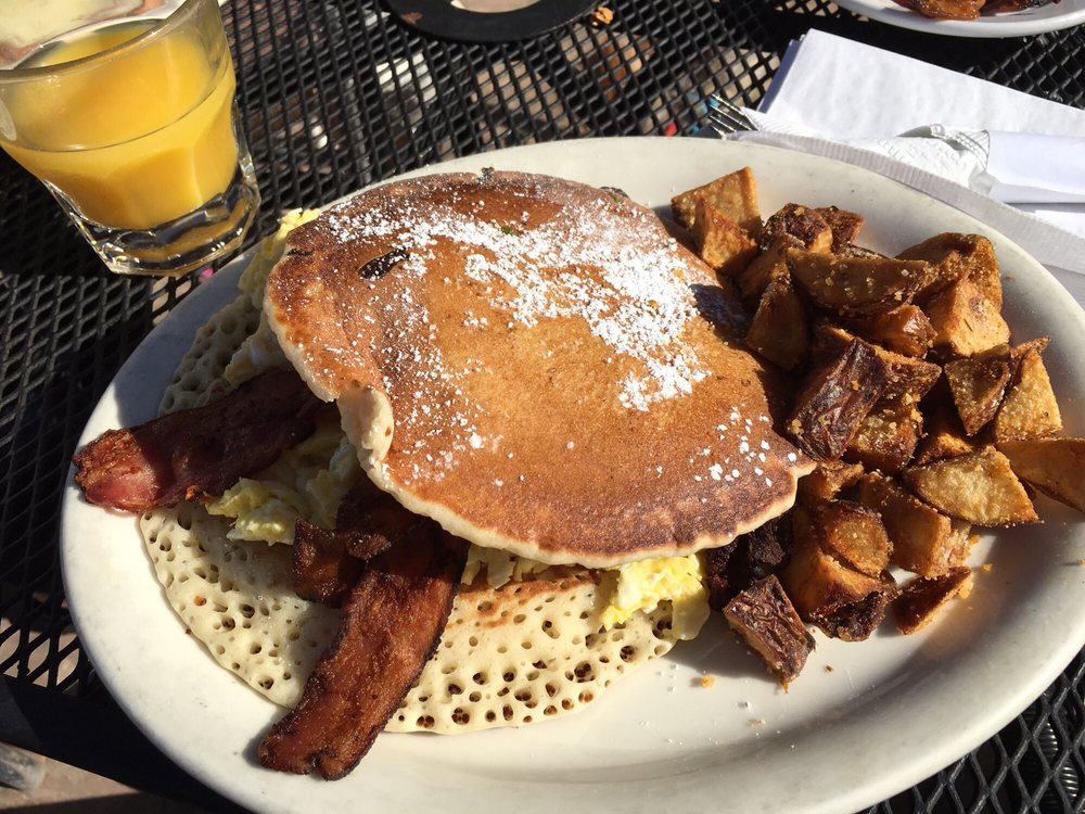 Beachside Bar & Grill photo 2
