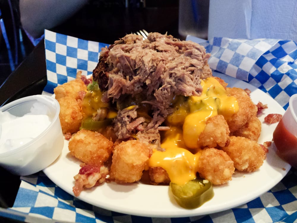 Kaminski's BBQ & Sports Lounge photo 2