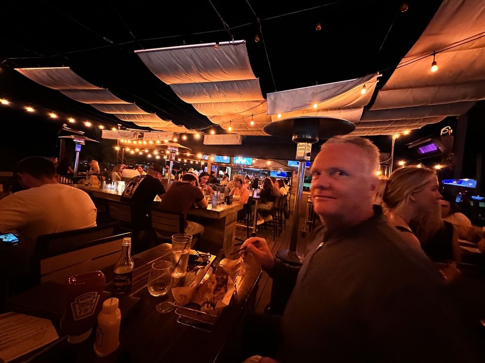 Pacific Beach Alehouse photo 3