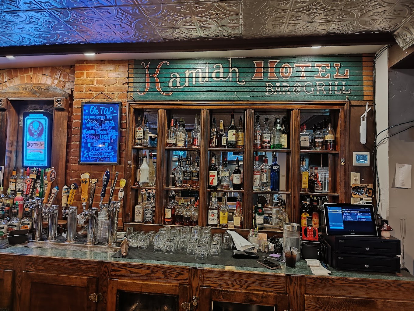 Kamiah Hotel Bar & Steakhouse photo 3
