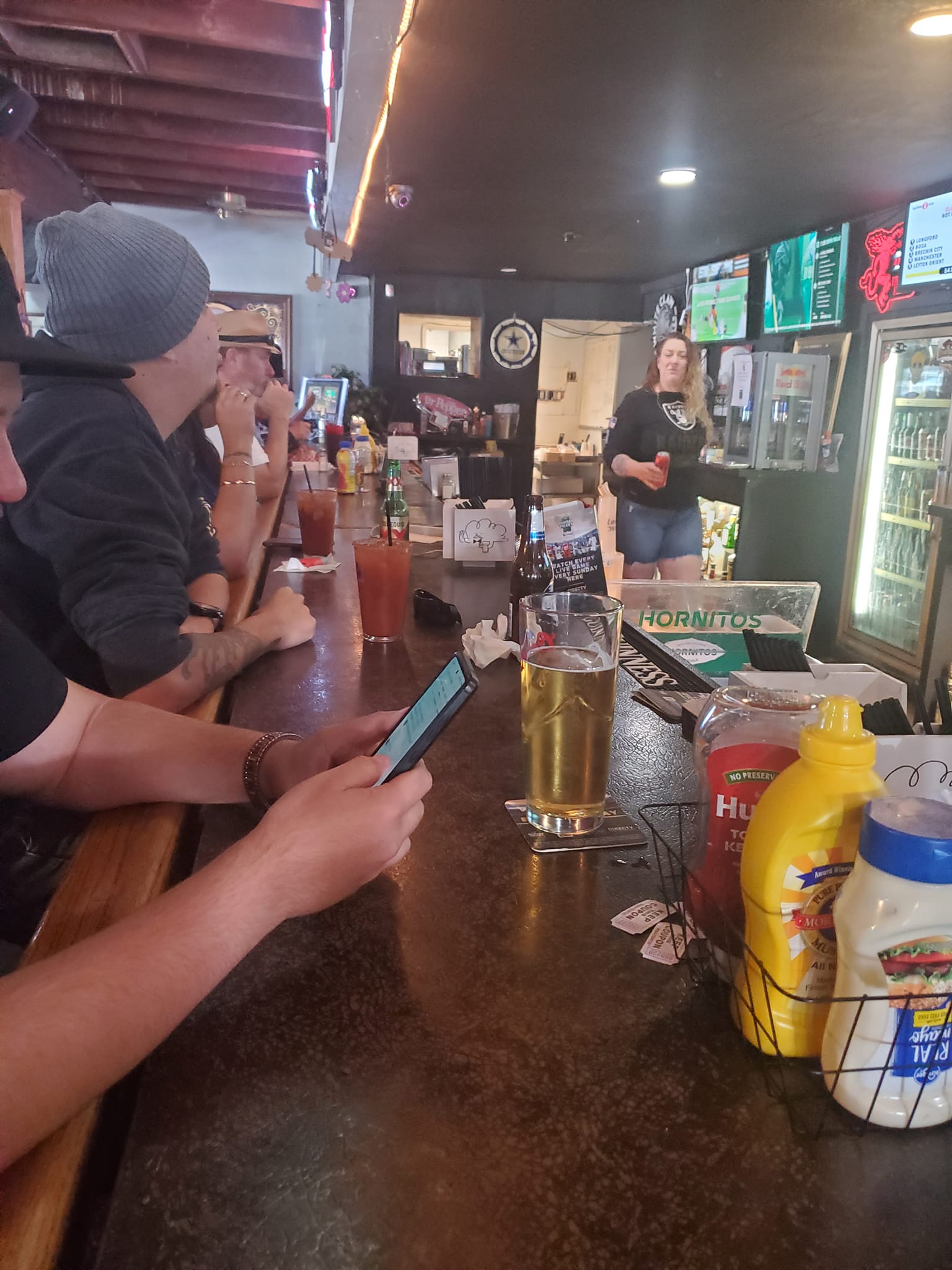 LOS POCHOS SPORTS GRILL