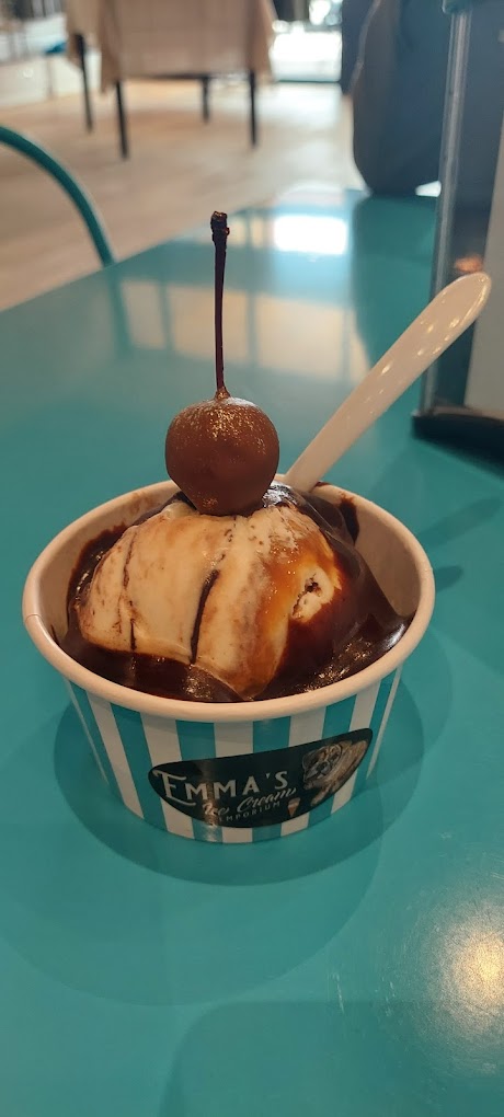 Emma's ice cream emporium photo 2