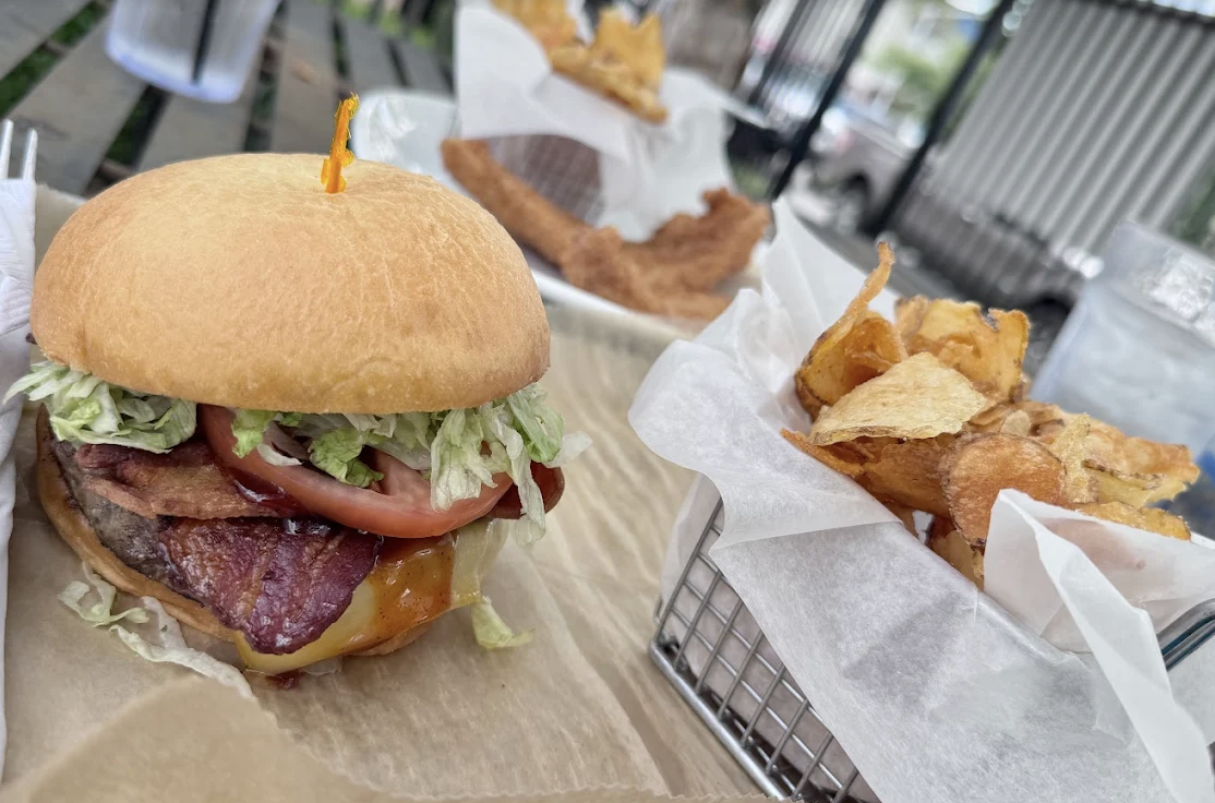 Pour Haus Brewery & Restaurant photo 8
