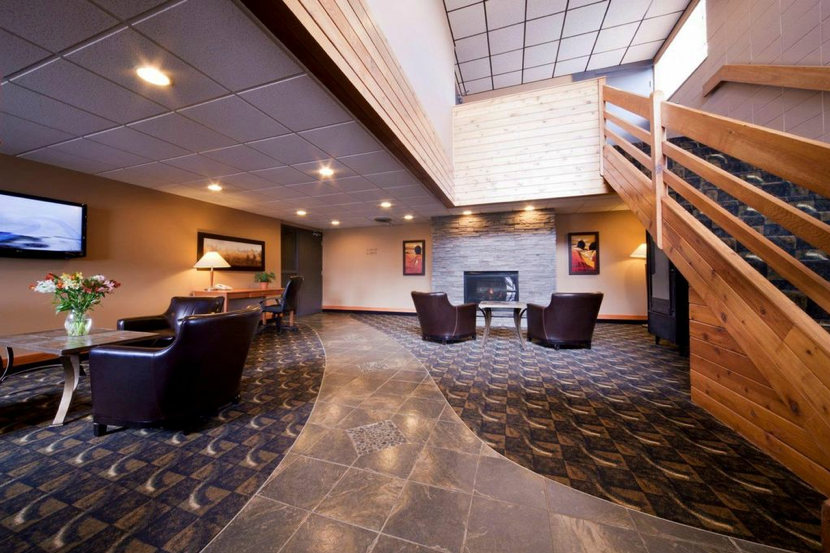Neighbourhood Inn