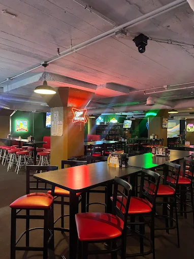 Misfits Bar & Grill