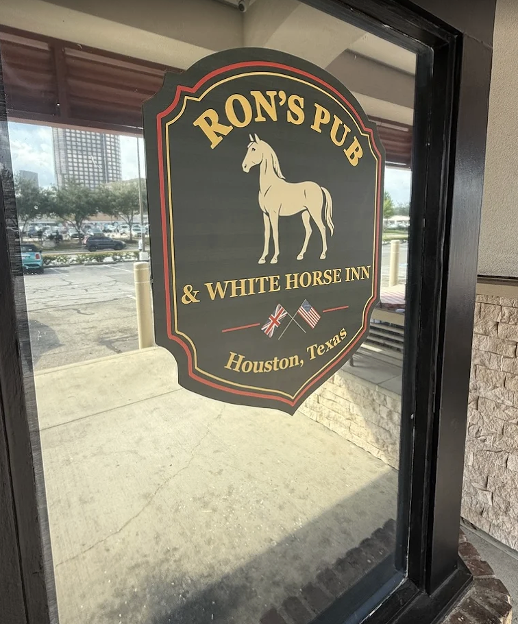 Ron's Pub photo 5
