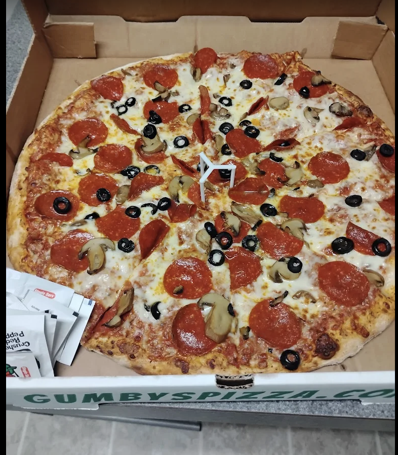 Gumby's Pizza photo 4