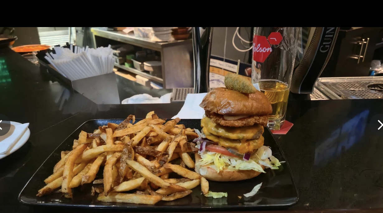 Bollocks Pub & Kitchen Oshawa photo 3