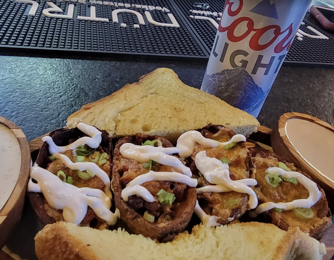 Empire Street Bar & Grill photo 5