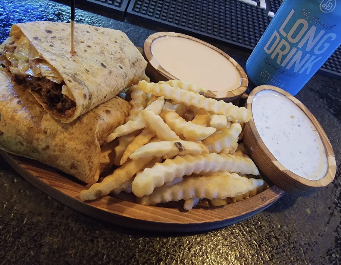 Empire Street Bar & Grill photo 7