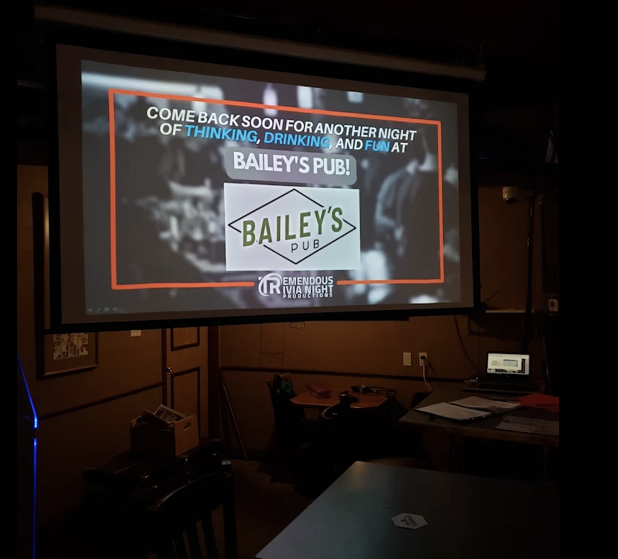 Bailey's Pub photo 3