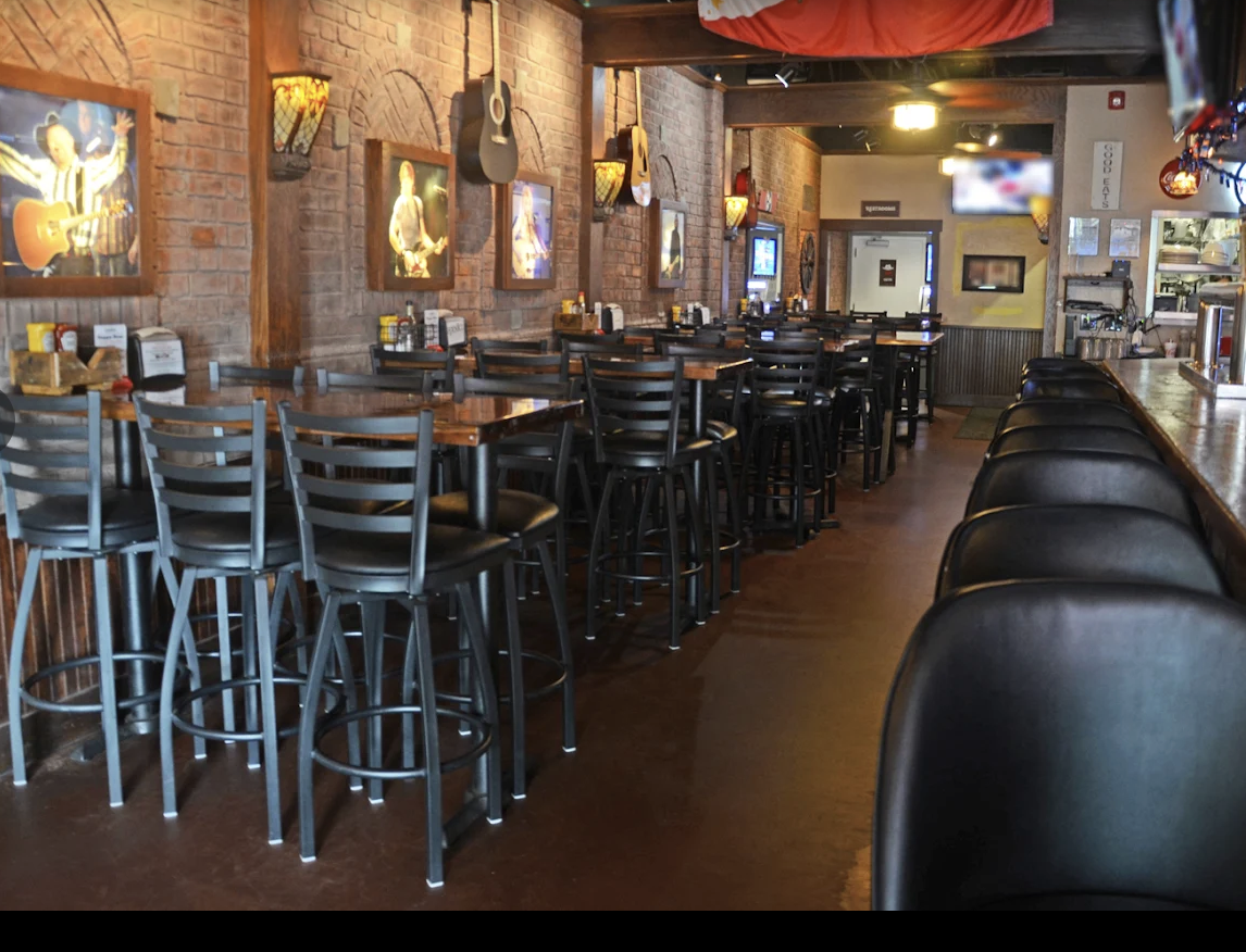 Hank's Honky Tonk photo 4