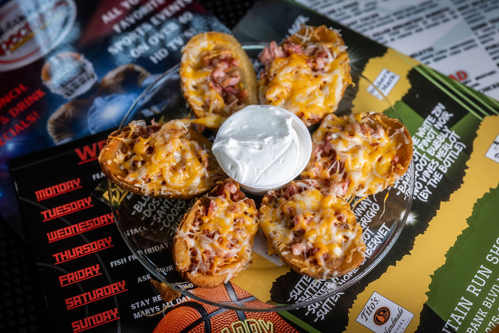 Spectators Sports Bar and Grill photo 5