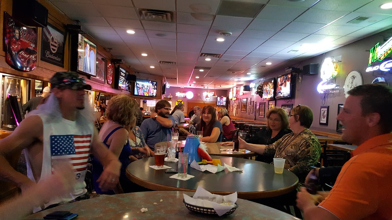 O'Brian's Sports Tavern photo 3